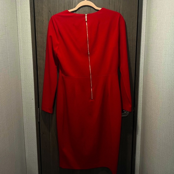 Calvin Klein Red Long Sleeve Sheath Dress with Keyhole Neckline – Size 10 - Picture 2 of 3